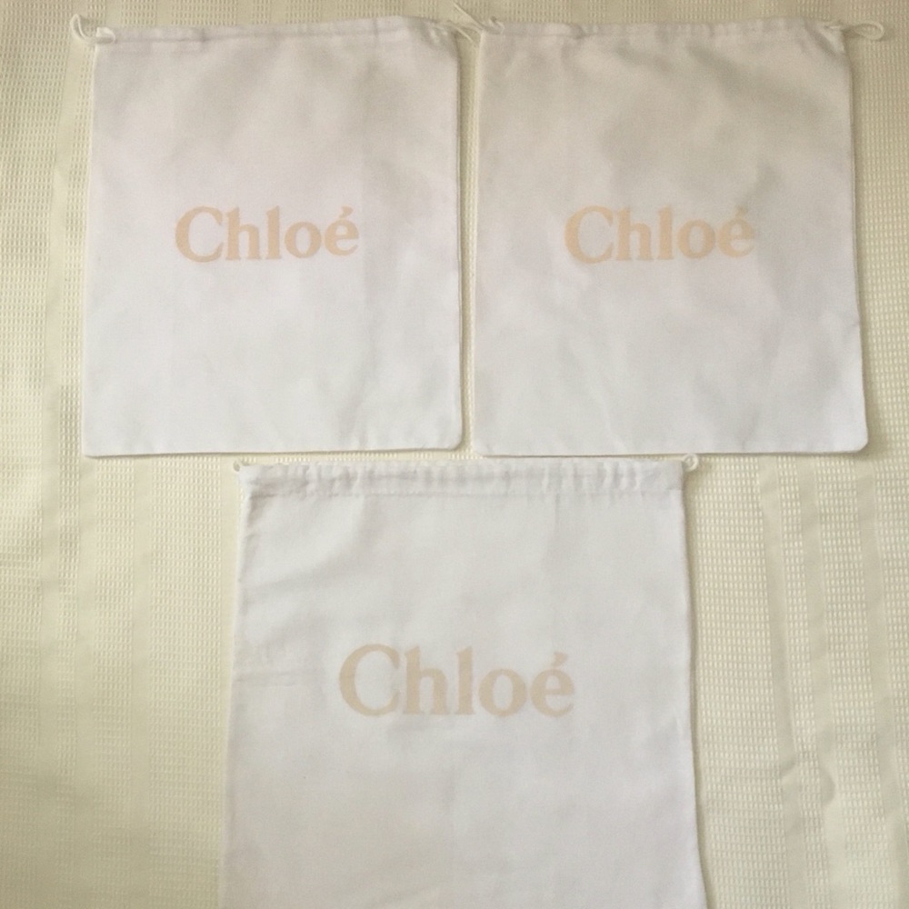 Chloe - Picture 2 of 3